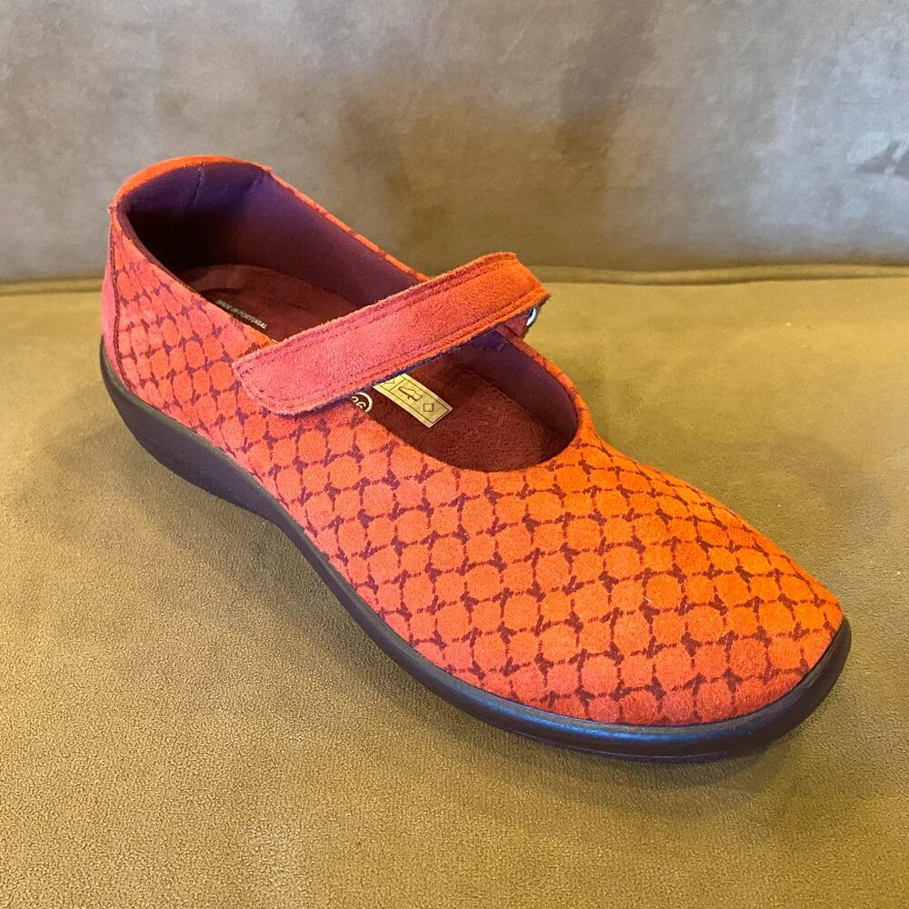 Arcopedico - Estrela Arabesque (NEW W/ BOX)